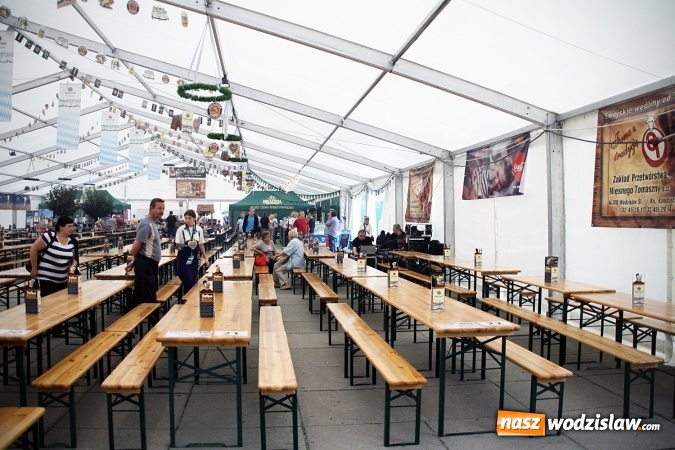 Zdjęcie w galerii na portalu naszwodzislaw.com: Wystartowała druga edycja wodzisławskiego Oktoberfestu wiadomości z regionu