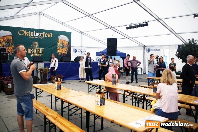 Zdjęcie w galerii na portalu naszwodzislaw.com: Wystartowała druga edycja wodzisławskiego Oktoberfestu wiadomości z regionu