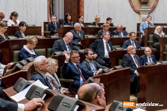 Zdjęcie w galerii na portalu naszwodzislaw.com: Radni Sejmiku Wojew&oacute;dztwa Śląskiego wystąpili z apelem wiadomości z regionu