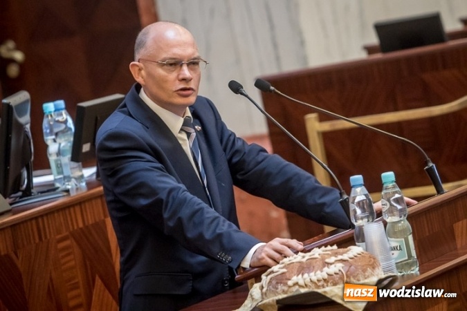 Zdjęcie w galerii na portalu naszwodzislaw.com: Radni Sejmiku Wojew&oacute;dztwa Śląskiego wystąpili z apelem wiadomości z regionu