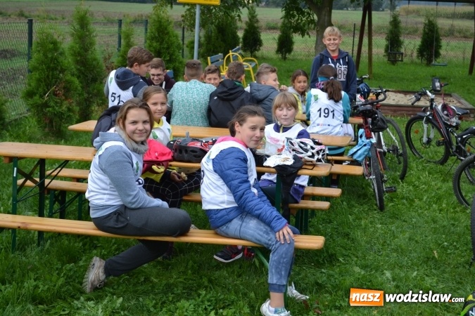 Zdjęcie w galerii na portalu naszwodzislaw.com: Wyścigi kolarskie młodzieży szkolnej z gminy Godów  wiadomości z regionu