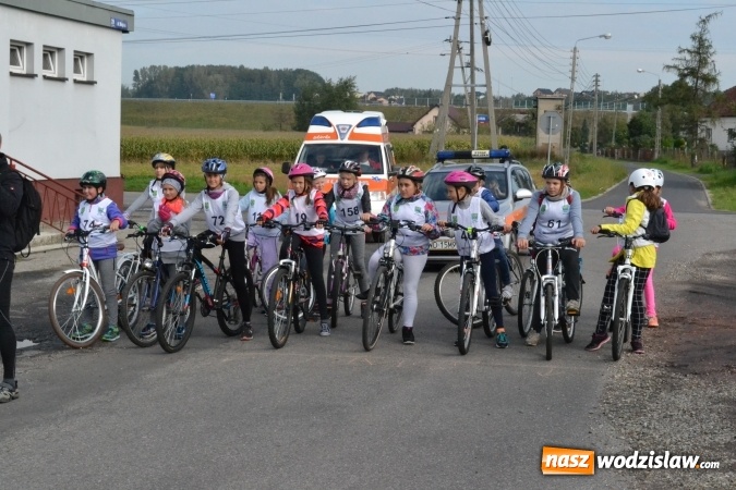 Zdjęcie w galerii na portalu naszwodzislaw.com: Wyścigi kolarskie młodzieży szkolnej z gminy Godów  wiadomości z regionu
