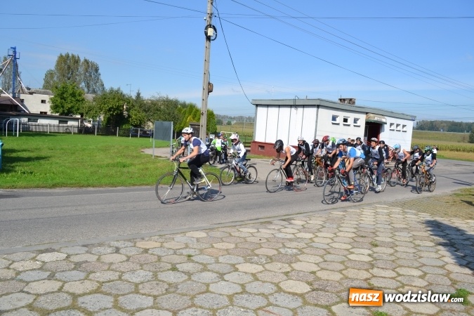 Zdjęcie w galerii na portalu naszwodzislaw.com: Wyścigi kolarskie młodzieży szkolnej z gminy Godów  wiadomości z regionu