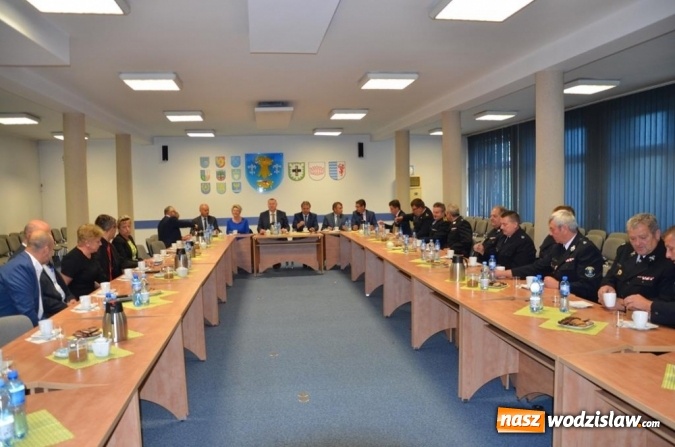 Zdjęcie w galerii na portalu naszwodzislaw.com: Miecz od... przyjaciół z Tczewa  wiadomości z regionu