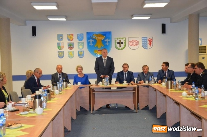 Zdjęcie w galerii na portalu naszwodzislaw.com: Miecz od... przyjaciół z Tczewa  wiadomości z regionu