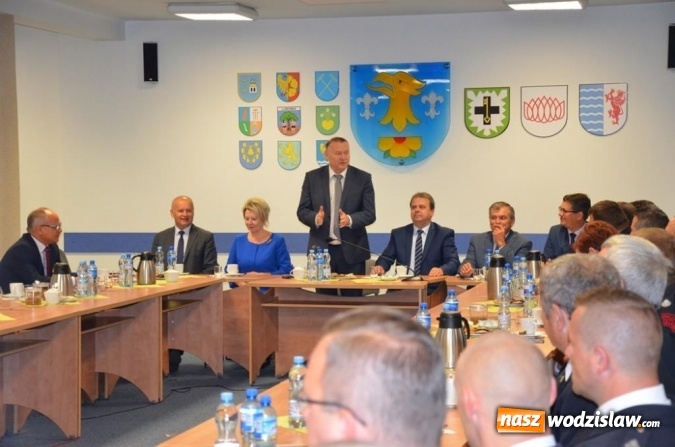 Zdjęcie w galerii na portalu naszwodzislaw.com: Miecz od... przyjaciół z Tczewa  wiadomości z regionu