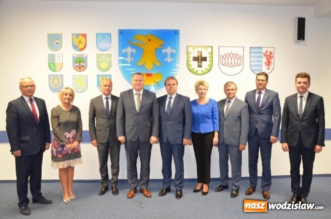 Zdjęcie w galerii na portalu naszwodzislaw.com: Miecz od... przyjaciół z Tczewa  wiadomości z regionu