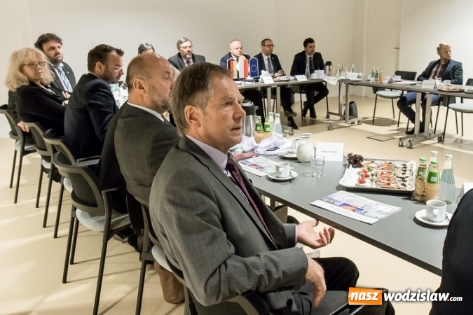 Zdjęcie w galerii na portalu naszwodzislaw.com: Polsko-niemieckie rozmowy o gospodarce  wiadomości z regionu