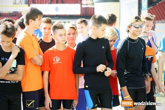 Zdjęcie w galerii na portalu naszwodzislaw.com: Blisko 400 sportowców biegało dzisiaj w Rodzinnym Parku Rozrywki  wiadomości z regionu