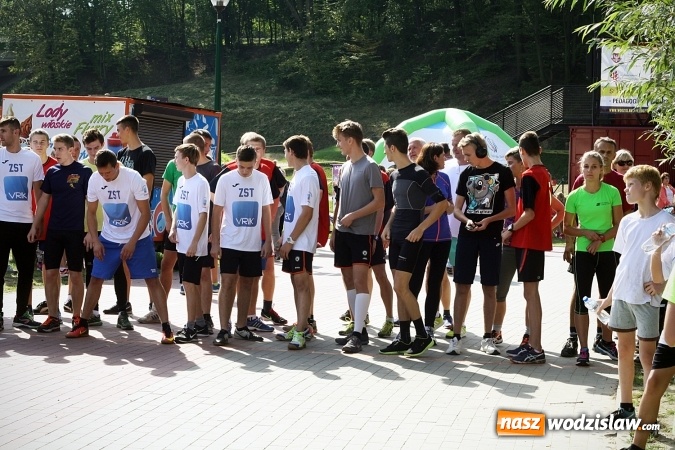 Zdjęcie w galerii na portalu naszwodzislaw.com: Blisko 400 sportowców biegało dzisiaj w Rodzinnym Parku Rozrywki  wiadomości z regionu