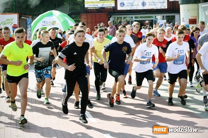 Zdjęcie w galerii na portalu naszwodzislaw.com: Blisko 400 sportowców biegało dzisiaj w Rodzinnym Parku Rozrywki  wiadomości z regionu