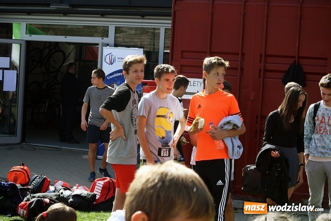 Zdjęcie w galerii na portalu naszwodzislaw.com: Blisko 400 sportowców biegało dzisiaj w Rodzinnym Parku Rozrywki  wiadomości z regionu