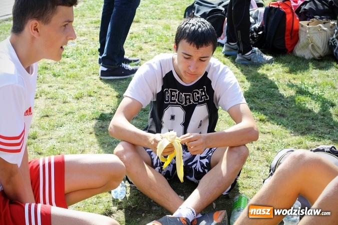 Zdjęcie w galerii na portalu naszwodzislaw.com: Blisko 400 sportowców biegało dzisiaj w Rodzinnym Parku Rozrywki  wiadomości z regionu