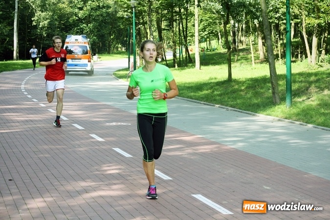 Zdjęcie w galerii na portalu naszwodzislaw.com: Blisko 400 sportowców biegało dzisiaj w Rodzinnym Parku Rozrywki  wiadomości z regionu