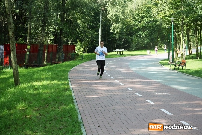 Zdjęcie w galerii na portalu naszwodzislaw.com: Blisko 400 sportowców biegało dzisiaj w Rodzinnym Parku Rozrywki  wiadomości z regionu