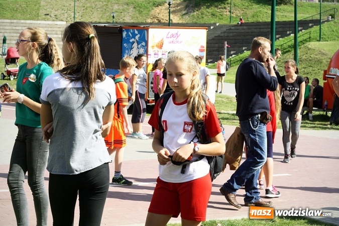 Zdjęcie w galerii na portalu naszwodzislaw.com: Blisko 400 sportowców biegało dzisiaj w Rodzinnym Parku Rozrywki  wiadomości z regionu