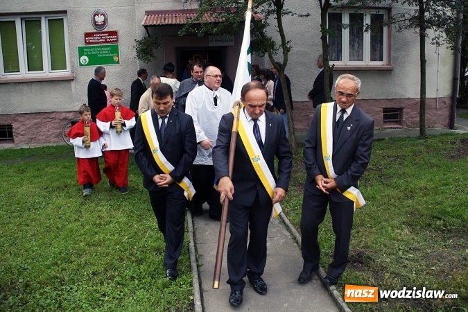 Zdjęcie w galerii na portalu naszwodzislaw.com: Peregrynacja papieskiego krzyża w wodzisławskim Kole Towarzystwa Pomocy im. św. Brata Alberta wiadomości z regionu
