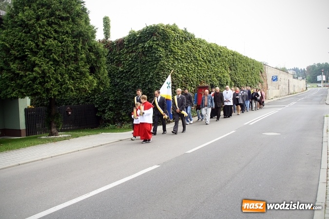 Zdjęcie w galerii na portalu naszwodzislaw.com: Peregrynacja papieskiego krzyża w wodzisławskim Kole Towarzystwa Pomocy im. św. Brata Alberta wiadomości z regionu