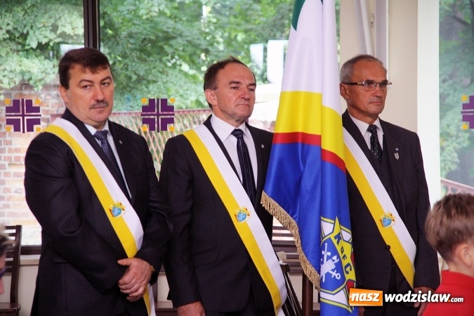 Zdjęcie w galerii na portalu naszwodzislaw.com: Peregrynacja papieskiego krzyża w wodzisławskim Kole Towarzystwa Pomocy im. św. Brata Alberta wiadomości z regionu