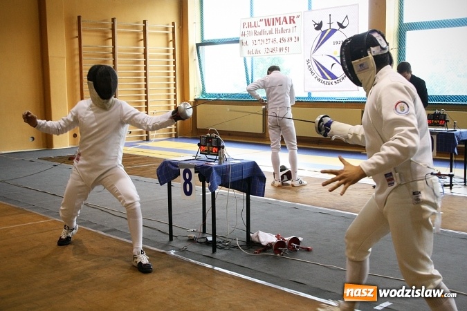 Zdjęcie w galerii na portalu naszwodzislaw.com: Szermierczy Puchar Polski w Radlinie, czyli emocjonujące spotkanie w hali MOSiR wiadomości z regionu