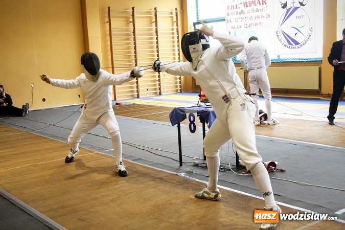 Zdjęcie w galerii na portalu naszwodzislaw.com: Szermierczy Puchar Polski w Radlinie, czyli emocjonujące spotkanie w hali MOSiR wiadomości z regionu