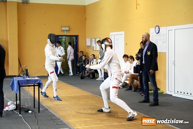 Zdjęcie w galerii na portalu naszwodzislaw.com: Szermierczy Puchar Polski w Radlinie, czyli emocjonujące spotkanie w hali MOSiR wiadomości z regionu