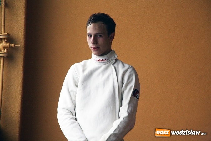 Zdjęcie w galerii na portalu naszwodzislaw.com: Szermierczy Puchar Polski w Radlinie, czyli emocjonujące spotkanie w hali MOSiR wiadomości z regionu