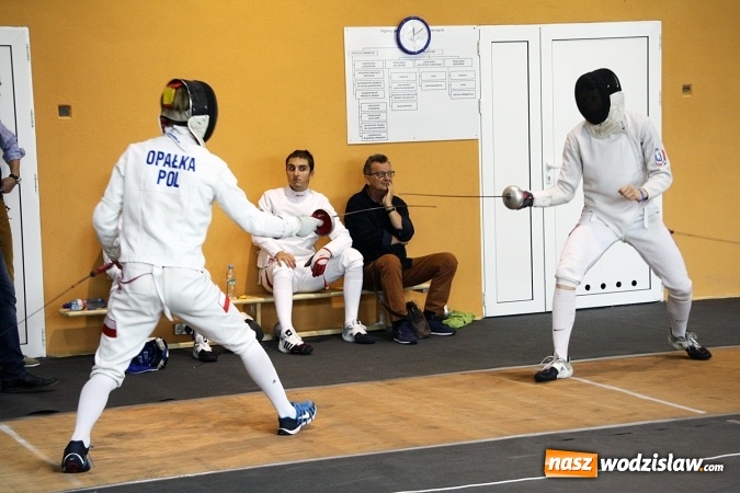 Zdjęcie w galerii na portalu naszwodzislaw.com: Szermierczy Puchar Polski w Radlinie, czyli emocjonujące spotkanie w hali MOSiR wiadomości z regionu