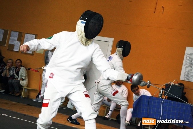 Zdjęcie w galerii na portalu naszwodzislaw.com: Szermierczy Puchar Polski w Radlinie, czyli emocjonujące spotkanie w hali MOSiR wiadomości z regionu