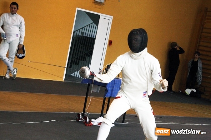 Zdjęcie w galerii na portalu naszwodzislaw.com: Szermierczy Puchar Polski w Radlinie, czyli emocjonujące spotkanie w hali MOSiR wiadomości z regionu