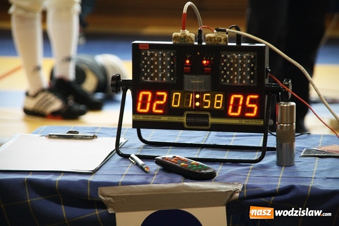 Zdjęcie w galerii na portalu naszwodzislaw.com: Szermierczy Puchar Polski w Radlinie, czyli emocjonujące spotkanie w hali MOSiR wiadomości z regionu