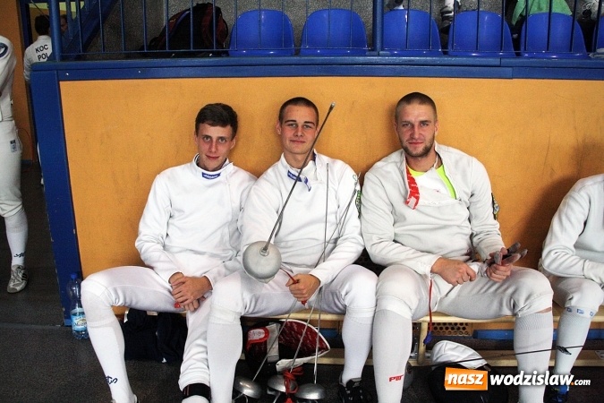 Zdjęcie w galerii na portalu naszwodzislaw.com: Szermierczy Puchar Polski w Radlinie, czyli emocjonujące spotkanie w hali MOSiR wiadomości z regionu