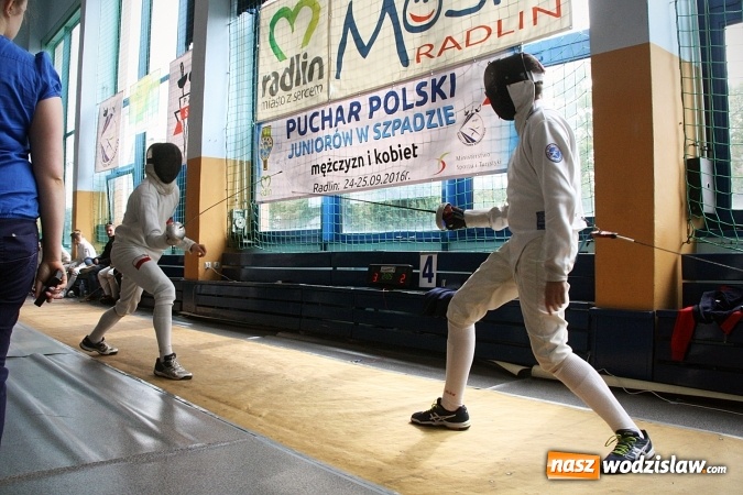 Zdjęcie w galerii na portalu naszwodzislaw.com: Szermierczy Puchar Polski w Radlinie, czyli emocjonujące spotkanie w hali MOSiR wiadomości z regionu