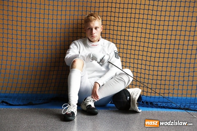 Zdjęcie w galerii na portalu naszwodzislaw.com: Szermierczy Puchar Polski w Radlinie, czyli emocjonujące spotkanie w hali MOSiR wiadomości z regionu