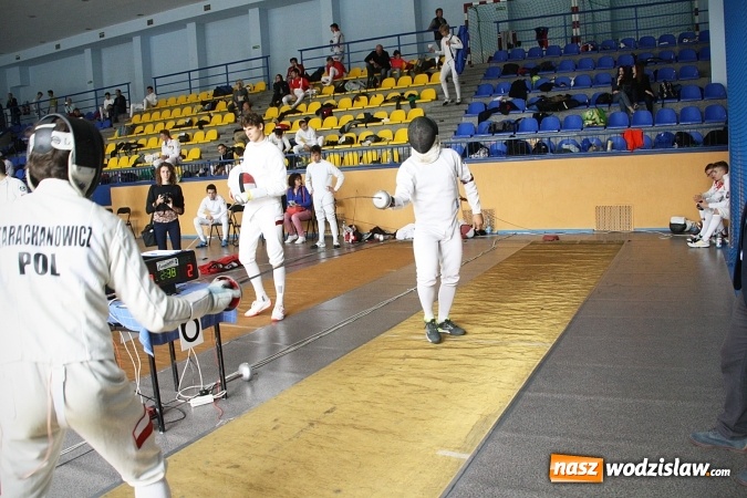 Zdjęcie w galerii na portalu naszwodzislaw.com: Szermierczy Puchar Polski w Radlinie, czyli emocjonujące spotkanie w hali MOSiR wiadomości z regionu