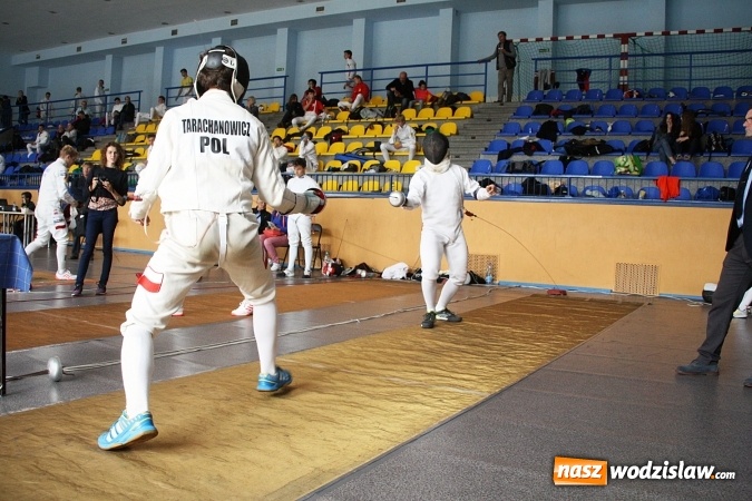 Zdjęcie w galerii na portalu naszwodzislaw.com: Szermierczy Puchar Polski w Radlinie, czyli emocjonujące spotkanie w hali MOSiR wiadomości z regionu