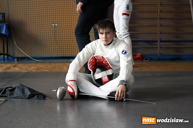 Zdjęcie w galerii na portalu naszwodzislaw.com: Szermierczy Puchar Polski w Radlinie, czyli emocjonujące spotkanie w hali MOSiR wiadomości z regionu