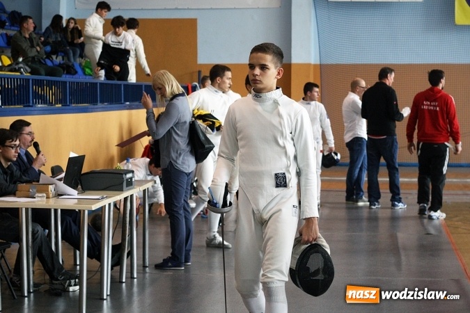 Zdjęcie w galerii na portalu naszwodzislaw.com: Szermierczy Puchar Polski w Radlinie, czyli emocjonujące spotkanie w hali MOSiR wiadomości z regionu