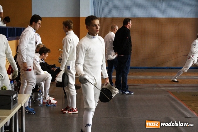Zdjęcie w galerii na portalu naszwodzislaw.com: Szermierczy Puchar Polski w Radlinie, czyli emocjonujące spotkanie w hali MOSiR wiadomości z regionu