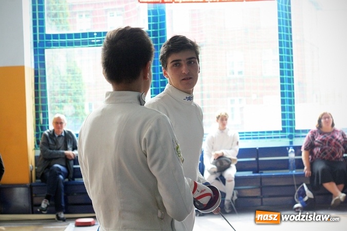 Zdjęcie w galerii na portalu naszwodzislaw.com: Szermierczy Puchar Polski w Radlinie, czyli emocjonujące spotkanie w hali MOSiR wiadomości z regionu