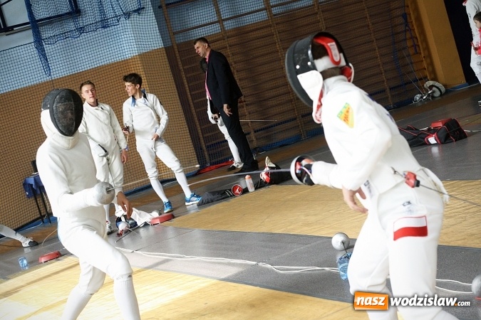 Zdjęcie w galerii na portalu naszwodzislaw.com: Szermierczy Puchar Polski w Radlinie, czyli emocjonujące spotkanie w hali MOSiR wiadomości z regionu
