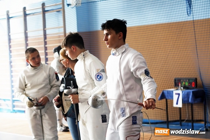 Zdjęcie w galerii na portalu naszwodzislaw.com: Szermierczy Puchar Polski w Radlinie, czyli emocjonujące spotkanie w hali MOSiR wiadomości z regionu