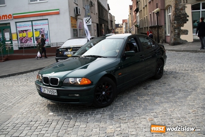 Zdjęcie w galerii na portalu naszwodzislaw.com: Oktoberfest w Wodzisławiu: Ryk silników i zapach benzyny, czyli zlot BMW na rynku wiadomości z regionu