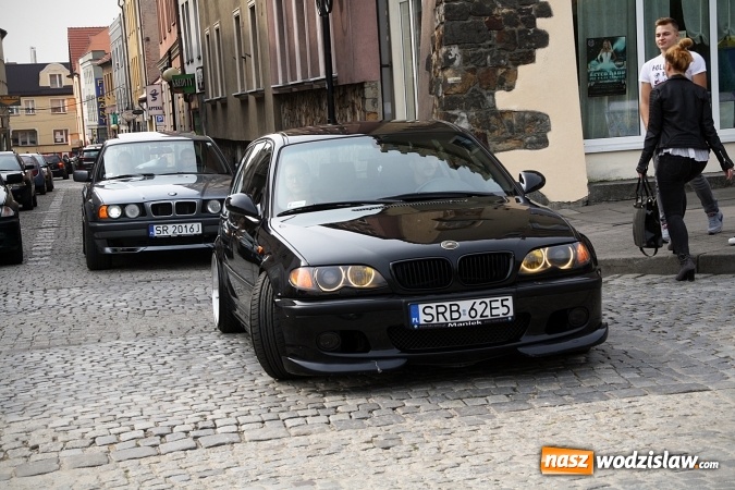 Zdjęcie w galerii na portalu naszwodzislaw.com: Oktoberfest w Wodzisławiu: Ryk silników i zapach benzyny, czyli zlot BMW na rynku wiadomości z regionu