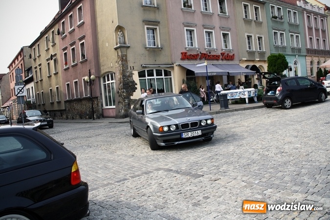 Zdjęcie w galerii na portalu naszwodzislaw.com: Oktoberfest w Wodzisławiu: Ryk silników i zapach benzyny, czyli zlot BMW na rynku wiadomości z regionu