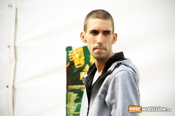 Zdjęcie w galerii na portalu naszwodzislaw.com: Oktoberfest w Wodzisławiu: Ryk silników i zapach benzyny, czyli zlot BMW na rynku wiadomości z regionu