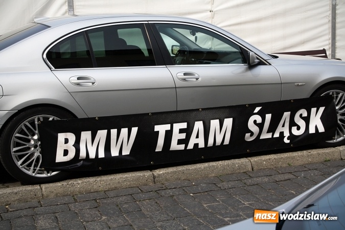 Zdjęcie w galerii na portalu naszwodzislaw.com: Oktoberfest w Wodzisławiu: Ryk silników i zapach benzyny, czyli zlot BMW na rynku wiadomości z regionu