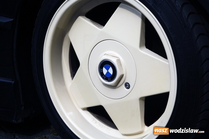 Zdjęcie w galerii na portalu naszwodzislaw.com: Oktoberfest w Wodzisławiu: Ryk silników i zapach benzyny, czyli zlot BMW na rynku wiadomości z regionu