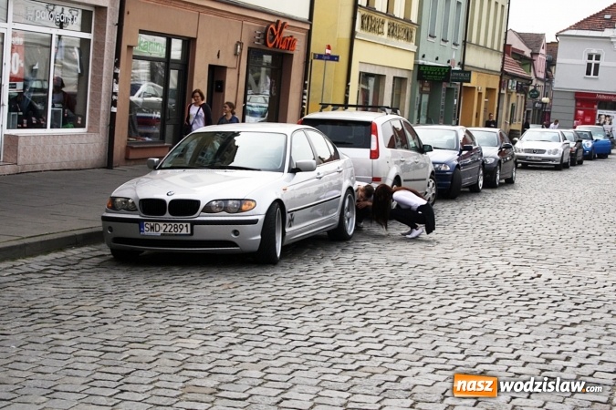 Zdjęcie w galerii na portalu naszwodzislaw.com: Oktoberfest w Wodzisławiu: Ryk silników i zapach benzyny, czyli zlot BMW na rynku wiadomości z regionu