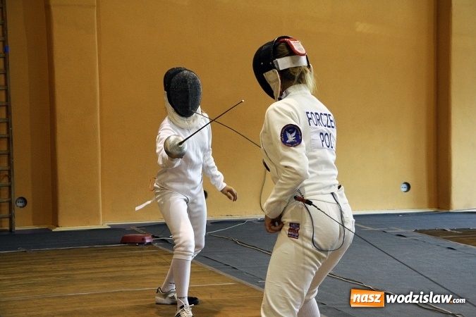 Zdjęcie w galerii na portalu naszwodzislaw.com: Emocje na najwyższym poziomie. Szpadzistki opanowały MOSiR w Radlinie wiadomości z regionu